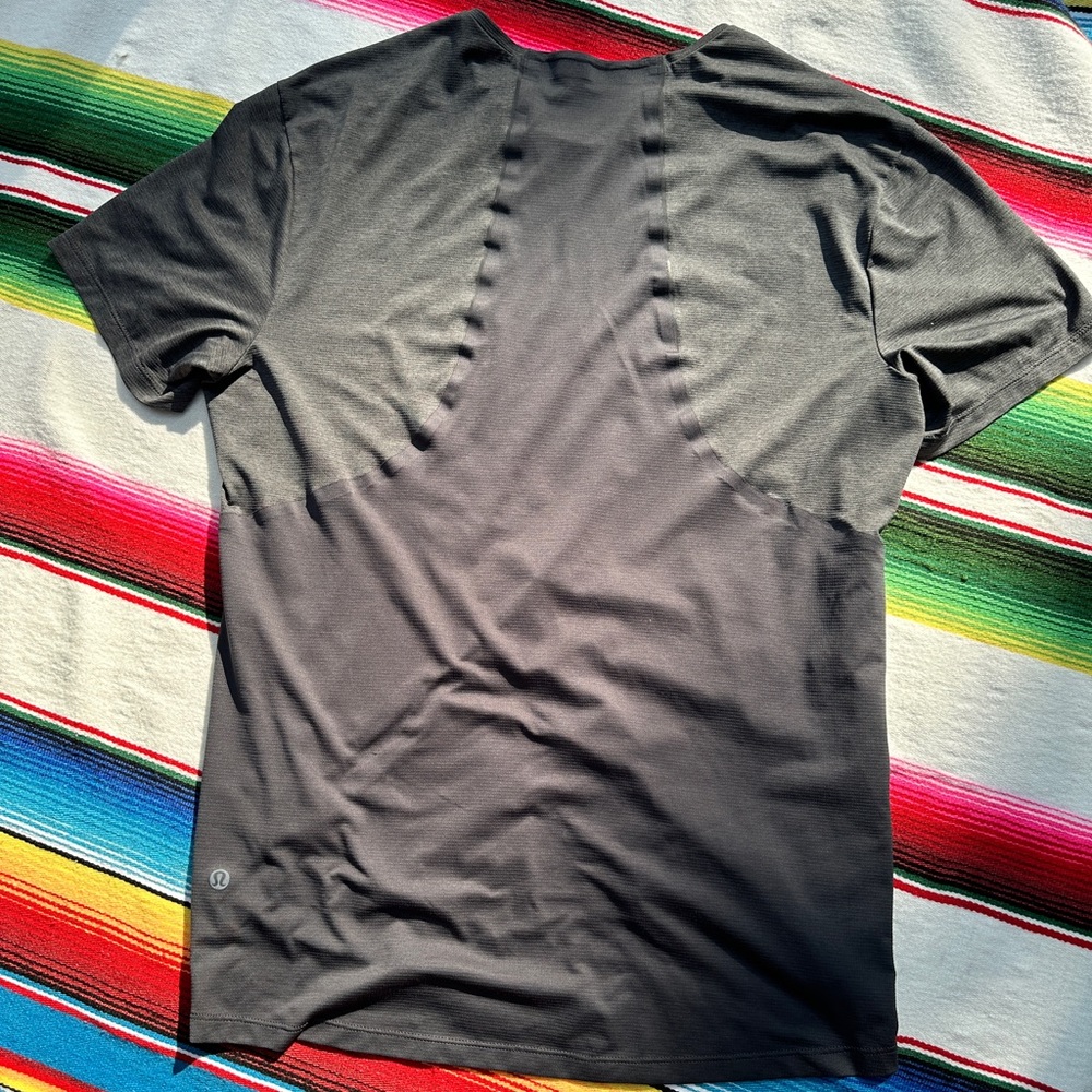 Lululemon shirt - Picture 2 of 2